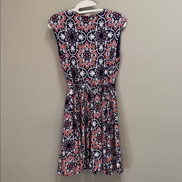 Sleeveless Tie Wrap Dress w/Pockets - Picture 3 of 5